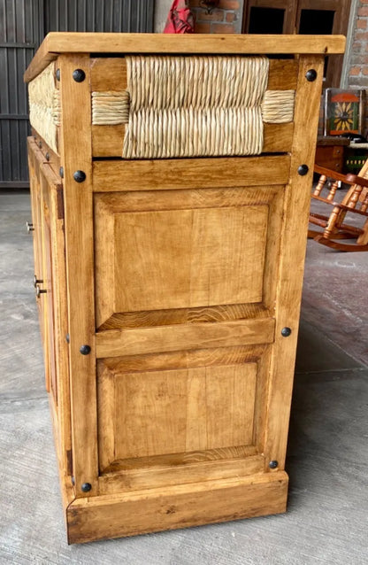 Bufetera Artesanal Madera Sustentable Y Tule. Estilo Antiguo