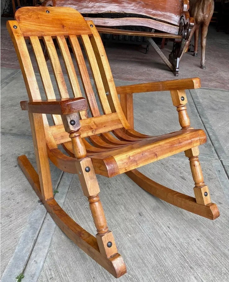 Mecedora Balancin Madera Cedro Estilo Antiguo