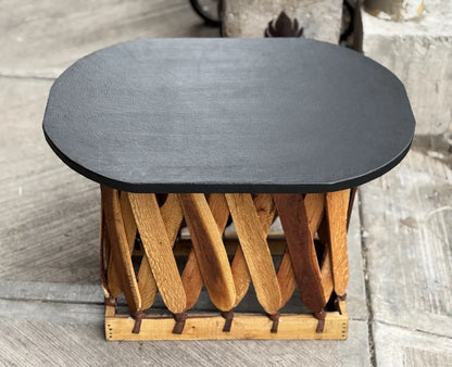 Mesa De Centro Artesanal Ovalada Madera Piel Estilo Antiguo.