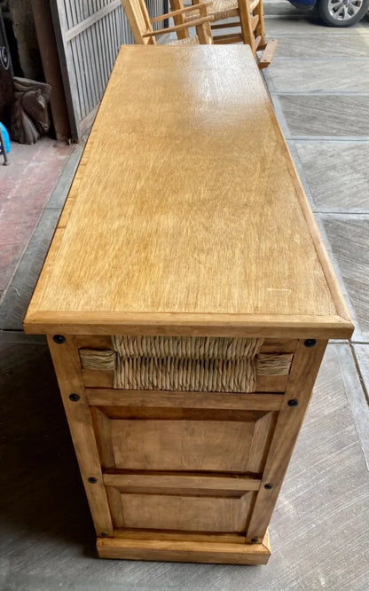 Bufetera Artesanal Madera Sustentable Y Tule. Estilo Antiguo