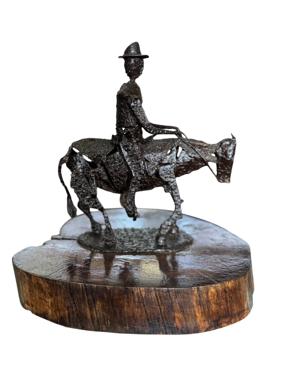 Antigua Escultura Original Don Quijote De La Mancha En Metal