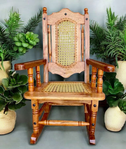 Mecedora Balancin Madera Cedro Estilo Antiguo.