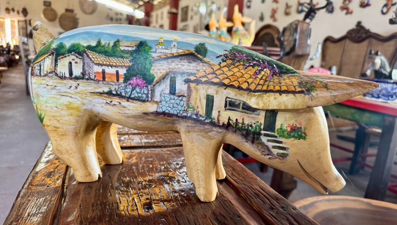 Antigua Escultura Cerdo Puerco Decorado Al Óleo estilo Antiguo?