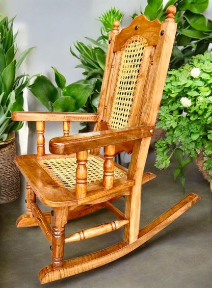 Mecedora Balancin Madera Cedro Estilo Antiguo.