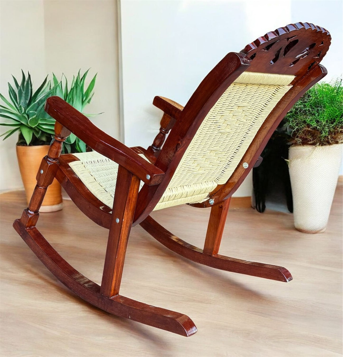 Amplia Silla Mecedora Balancin Madera Cedro Estilo Antiguo