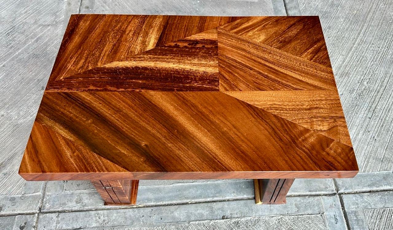 Mesa De Centro De Madera De Parota Estilo Artesanal