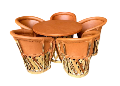 Comedor Equipal Tradicional Para 5 Personas Estilo Antiguo.