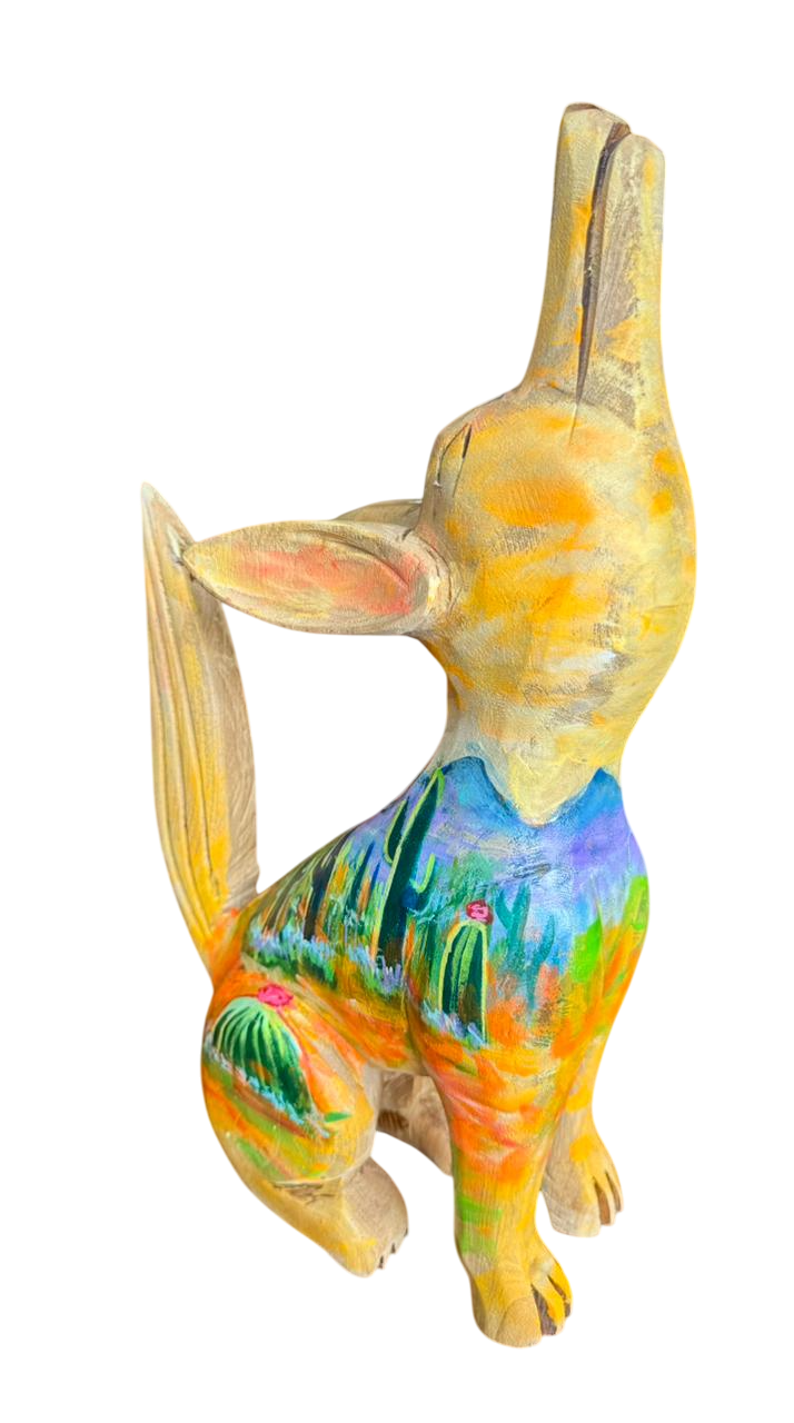 Escultura De Coyote Madera Y Pintada A Mano