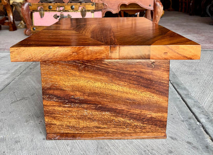 Mesa De Centro De Madera De Parota Estilo Artesanal