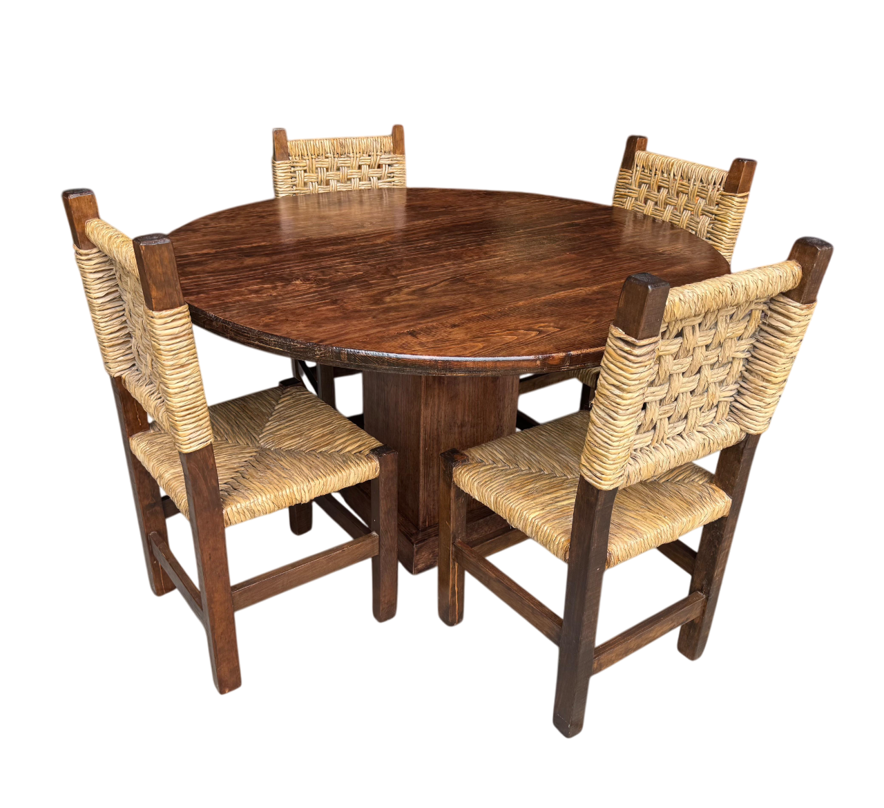 Beautiful Sustainable Handcrafted Dining Room in Antique Media Style