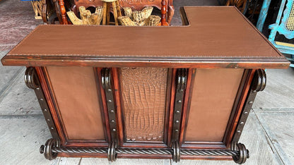 Antigua Original Escritorio  De Madera de Encino Y Cedro con Piel de Vaca y cocodrilo