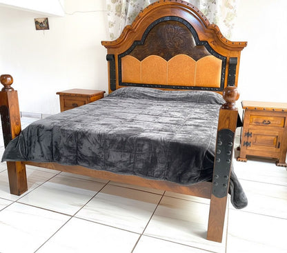 Exclusiva Recamara Mezquite Estilo Colonial