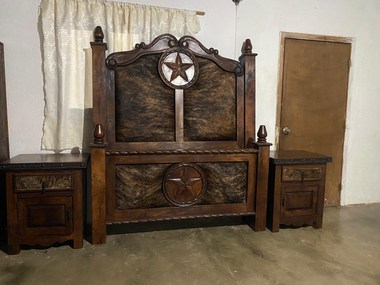 Exclusiva Recamara Mezquite Estilo Colonial Con Piel Y Tallas