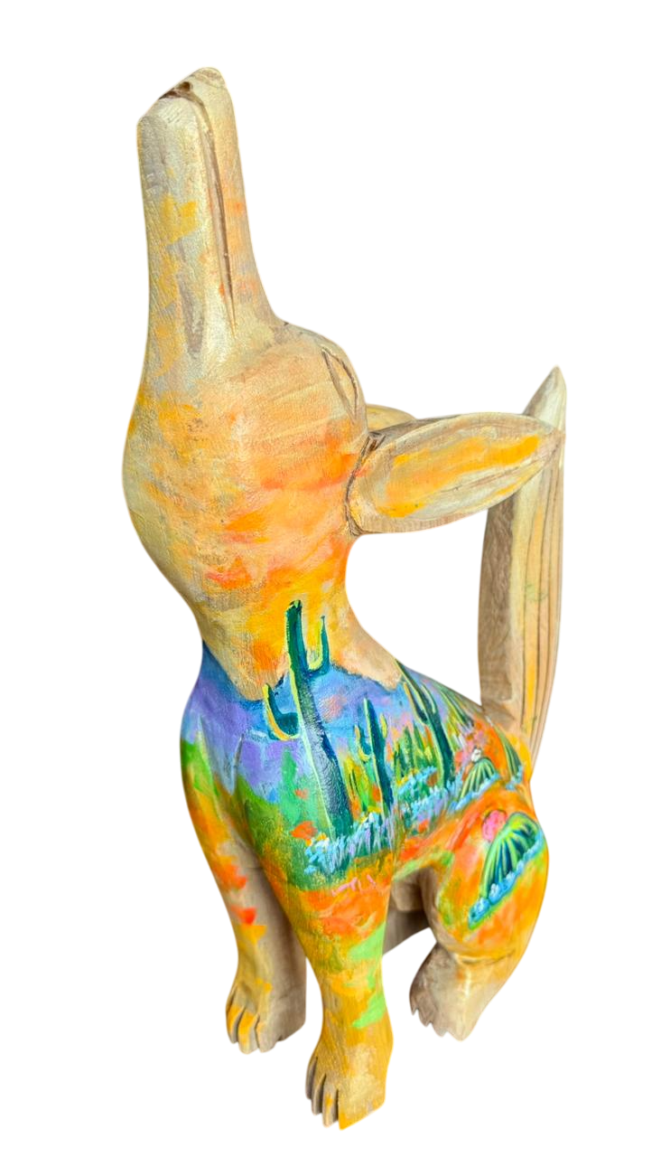 Escultura De Coyote Madera Y Pintada A Mano