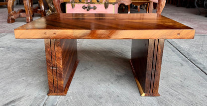 Mesa De Centro De Madera De Parota Estilo Artesanal