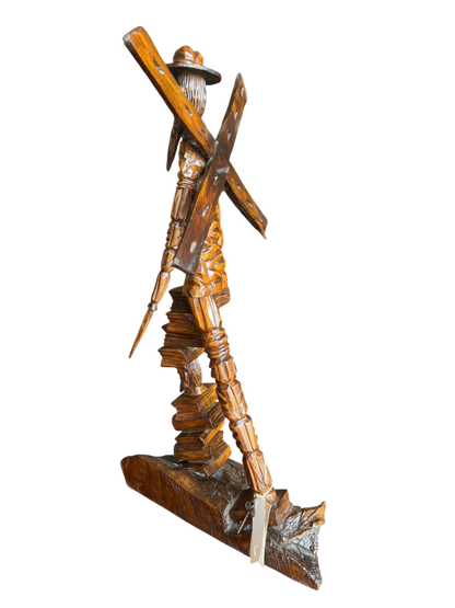 Gran Escultura De Don Quijote Madera De Nogal Estilo Antiguo