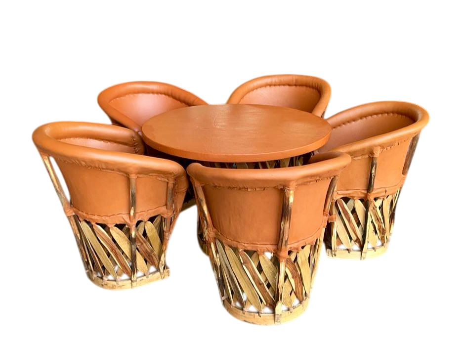 Comedor Equipal Tradicional Para 5 Personas Estilo Antiguo.