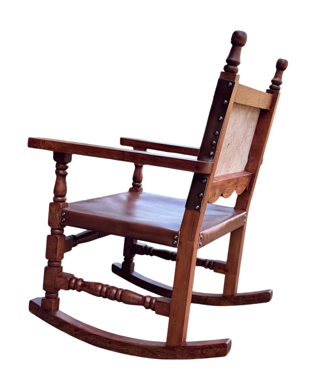 Silla Mecedora En Madera De Mezquite Y Piel Tallada A Mano Estilo Antiguo.